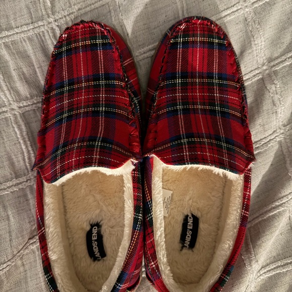 NWOT!!! Lands' End Women's Red Plaid Moccasins - Picture 2 of 4